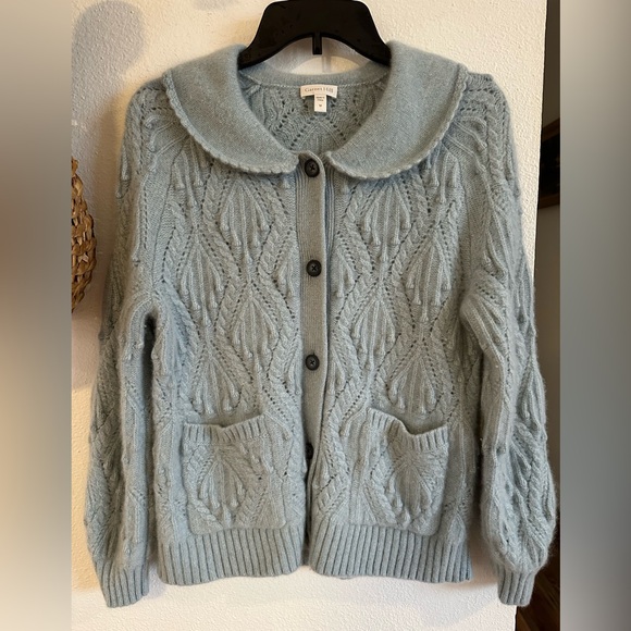 Beautiful Cashmere Cardigan - Picture 2 of 7